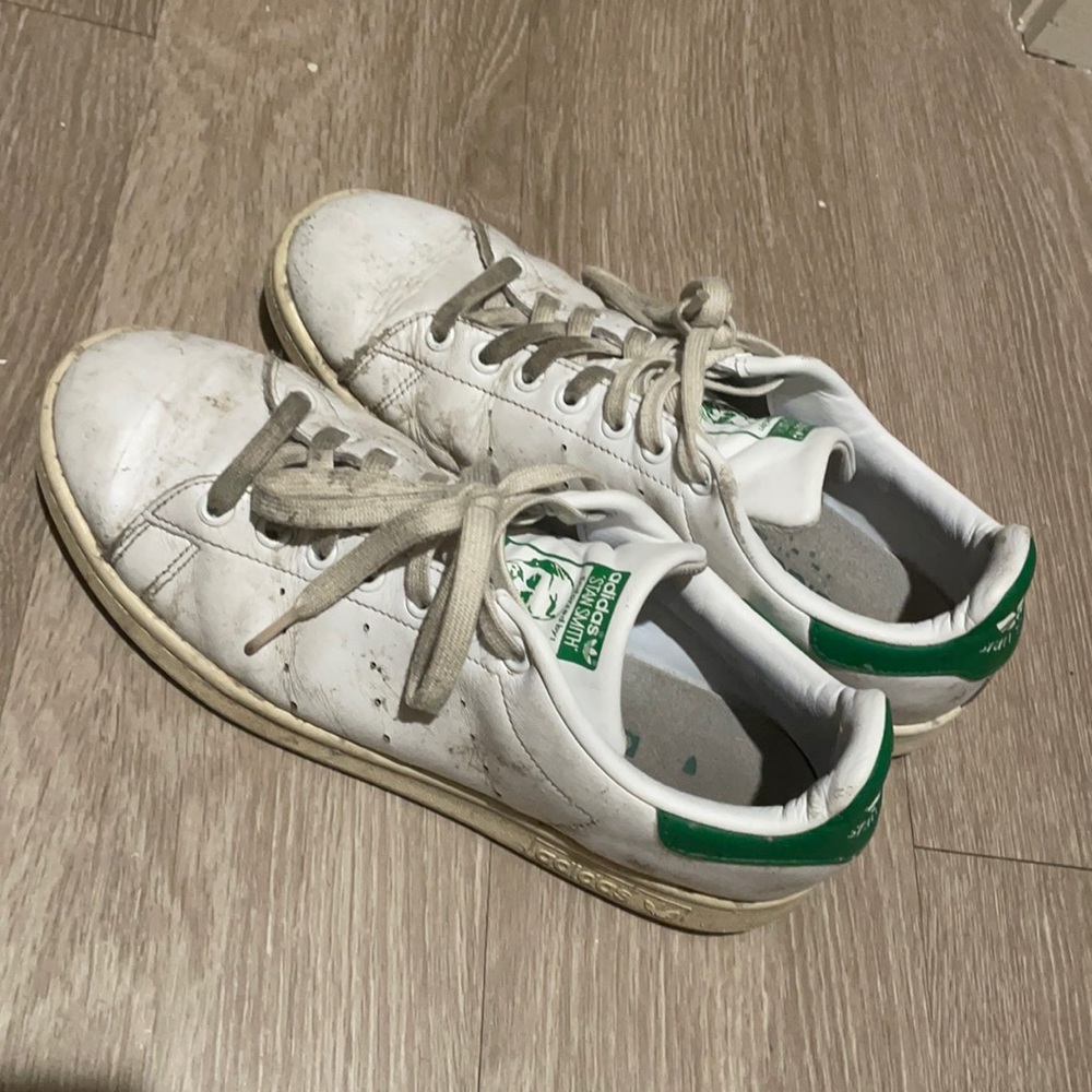 Stan Smiths - image 1